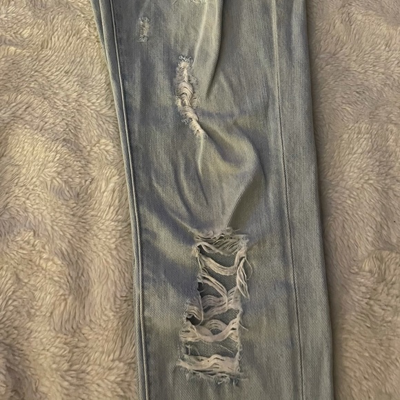 Jeans - Picture 2 of 5